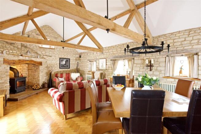 Sitting/Dining Room