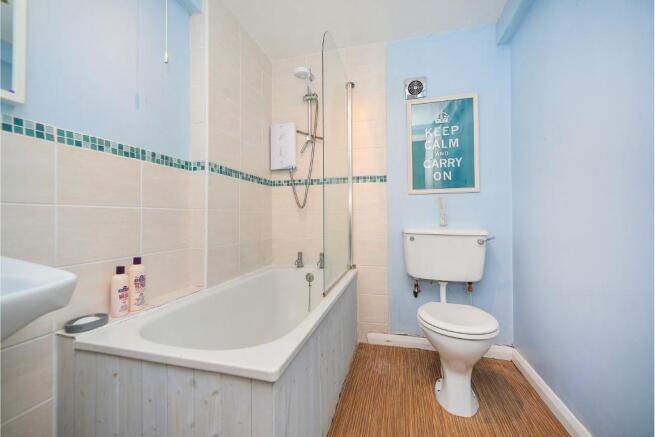 Flat Bathroom
