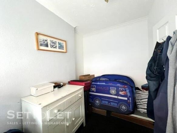 31 Chartley Road, LE31AB - Sale 3.jpg