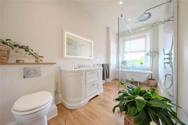 1 bed Apartment for sale Image 6