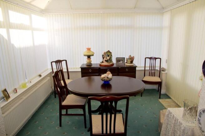 Conservatory / Di...