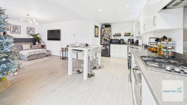 CAM03663G0-PR0218...