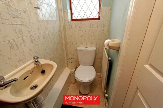 En Suite Shower Room_watermark.jpg