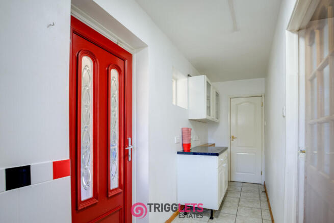 4 bed Detached for sale Image 10