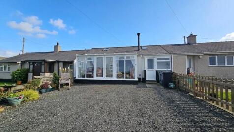 Maes Maethlu, Llanfaethlu, Holyhead, Isle of Anglesey, LL65