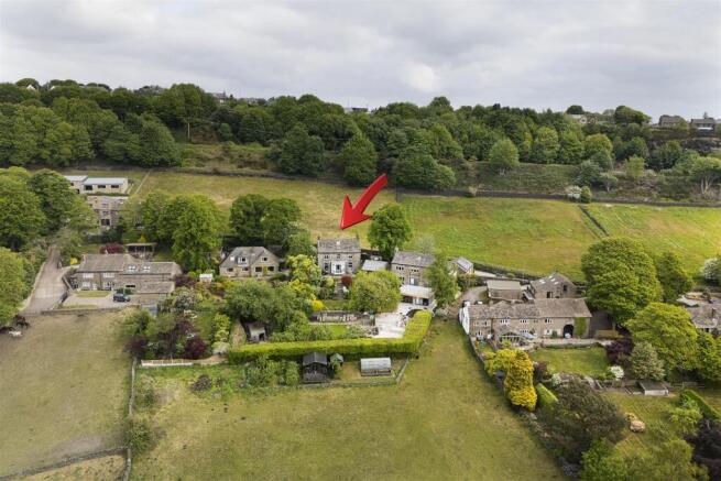 Lamb Hall Road, Longwood, Huddersfield photo 4