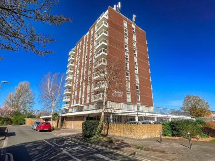 Victoria Avenue, West Molesey, KT8