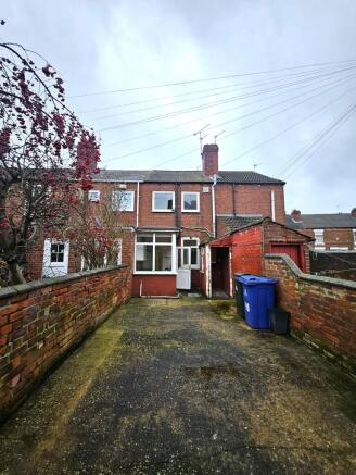 2 bed Terraced to rent Image 11