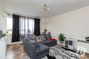 20, Henderson House, Kershaw Road, Dagenham RM10 7PT