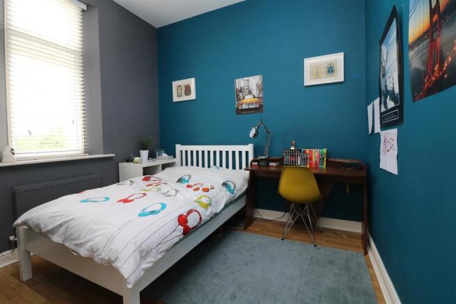 Bed 3.JPG