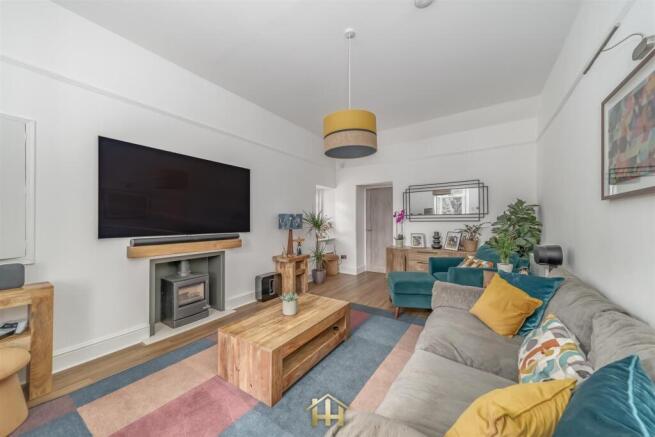 ROWAN COTTAGE AUCHTERHOUSE DUNDEE DD3 0QN 130426 E