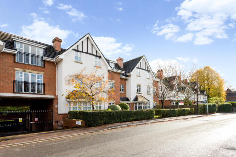 Claremont Avenue, Woking, GU22