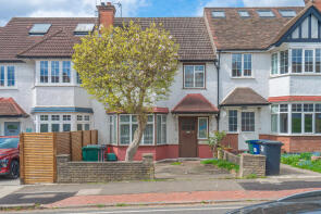 30, Summerlee Avenue, East Finchley, London N2 9QP