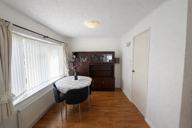 Dining area.png