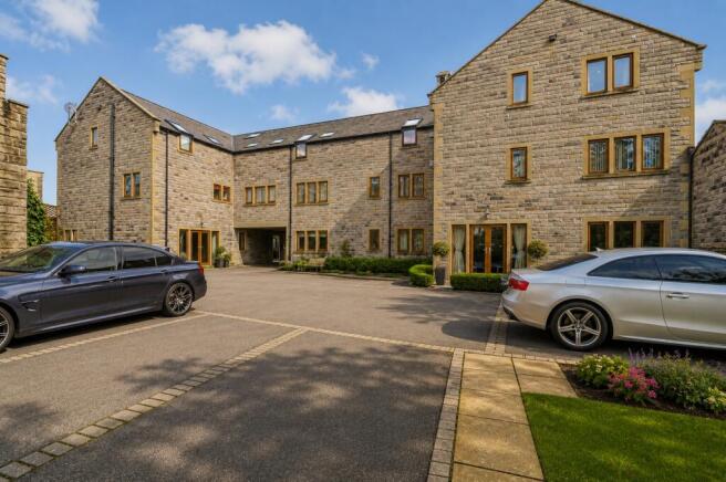 2 bed Apartment to rent Image 10