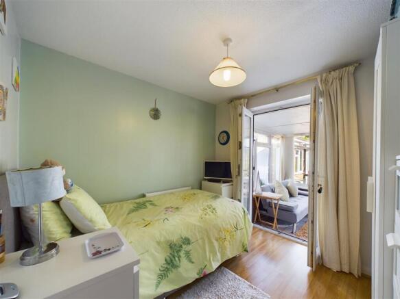 2 bed Semi-Detached Bungalow for sale Image 11