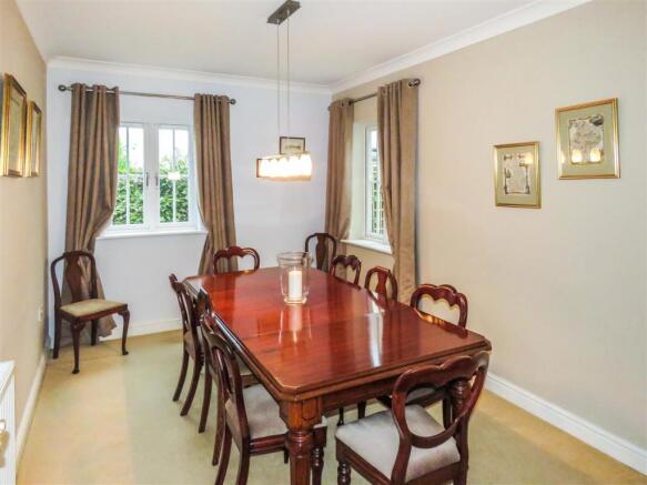 Dining Room.JPG