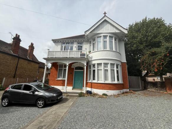Freehold of, 23 Preston Road, Westcliff-on-Sea, Southend-on-Sea, SS0 7NB photo 4