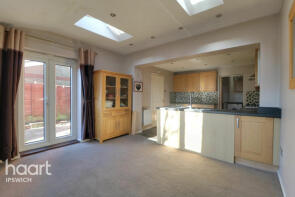 4, Shelbourne Close, Ipswich IP5 2FP