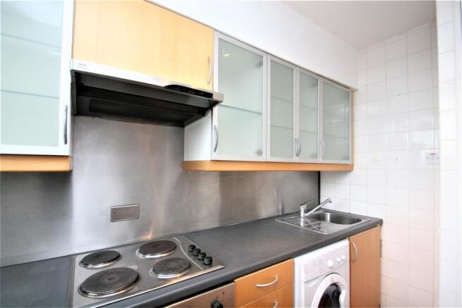 Avon Court, 41 kitch (i).JPG