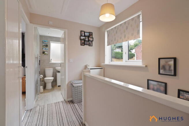 3 bed Semi-Detached for sale Image 12