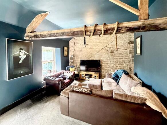 2 bed Flat for sale Image 7