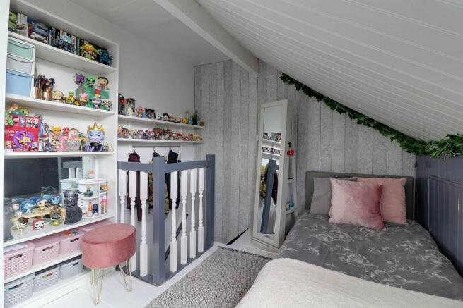 Bedroom 2 (Double)