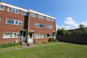 10, Winton Court, Winton Road, Petersfield GU32 3HB