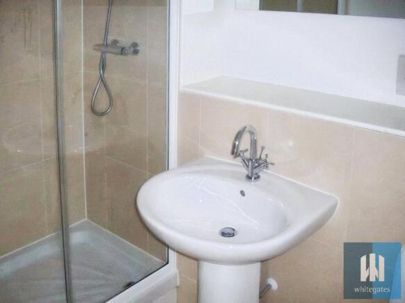 2 bed Apartment for sale Image 8