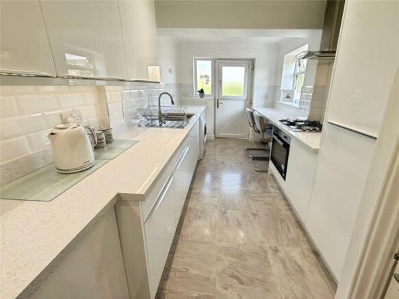 3 bed Semi-Detached for sale Image 7