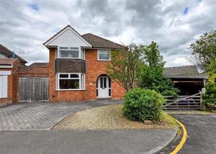 36 Heath Farm Road, Codsall, Wolverhampton, WV8 1HT