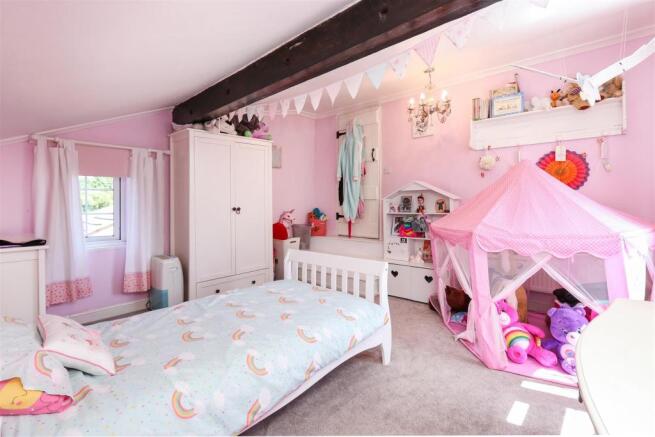 Bed2.2.jpg