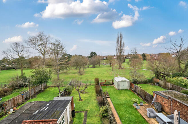 1415706-7-6993079...