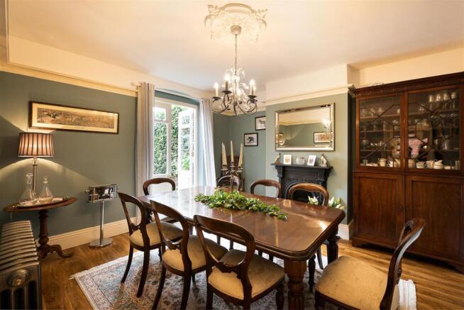 Dining room.jpg