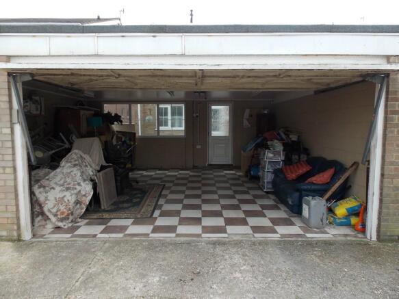 Garage 1
