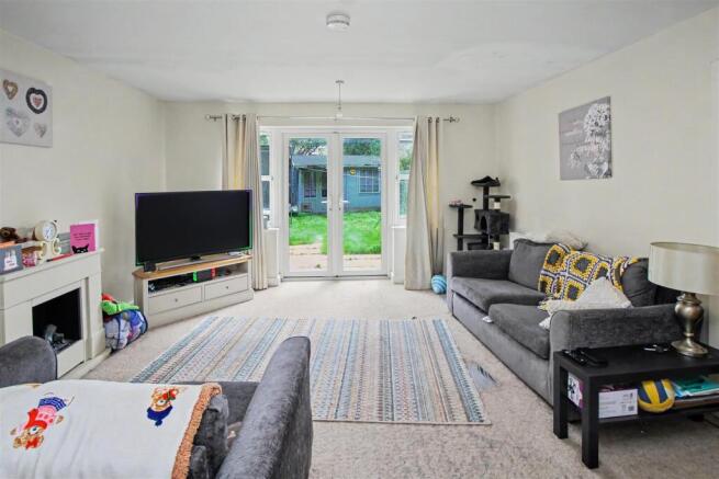 NN14 Carlow Street, Ringstead photo 4