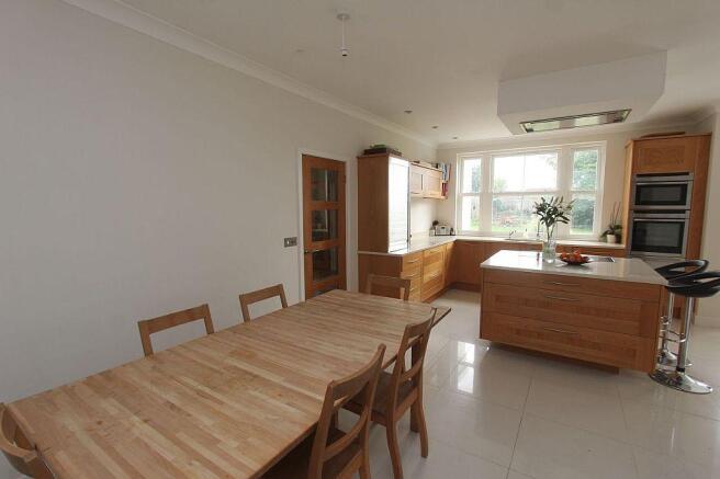 Kitchen/Dining Room
