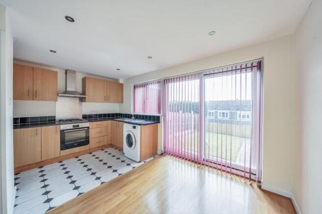 3 bed Semi-Detached for sale Image 5