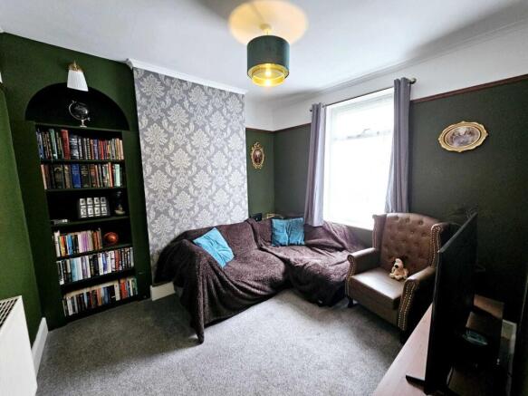 3 bed Terraced for sale Image 9