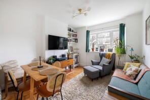 15, Clevedon Court, Clive Road, London SE21 8BT