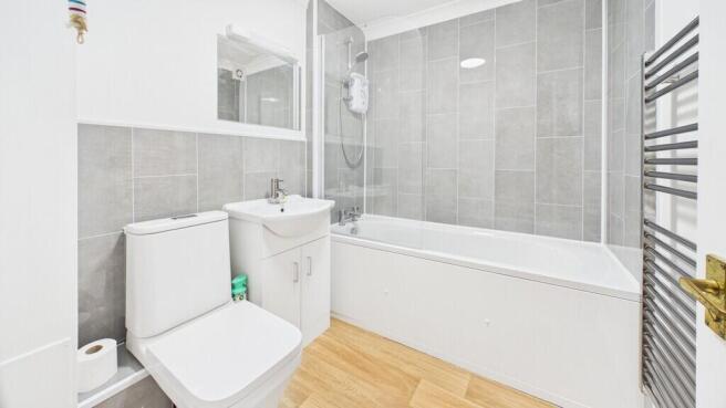 Mermaid Close, Bury St Edmunds photo 3