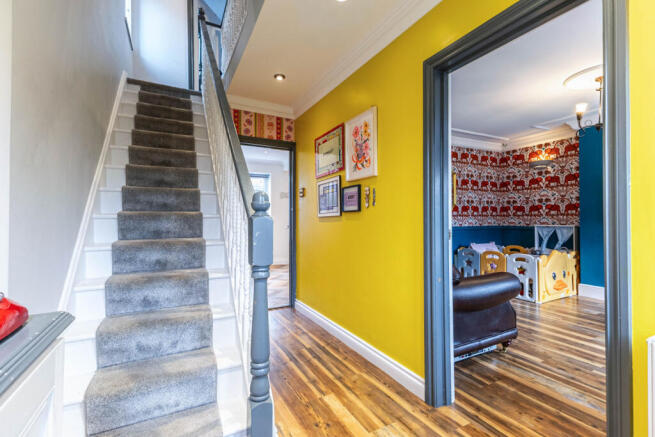 4 bed Semi-Detached for sale Image 7
