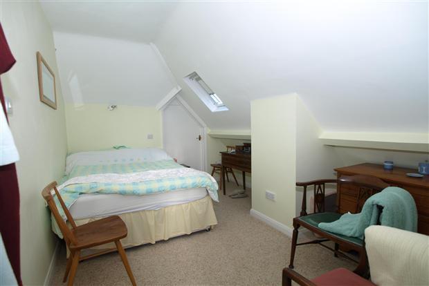 F.F. Bed 2