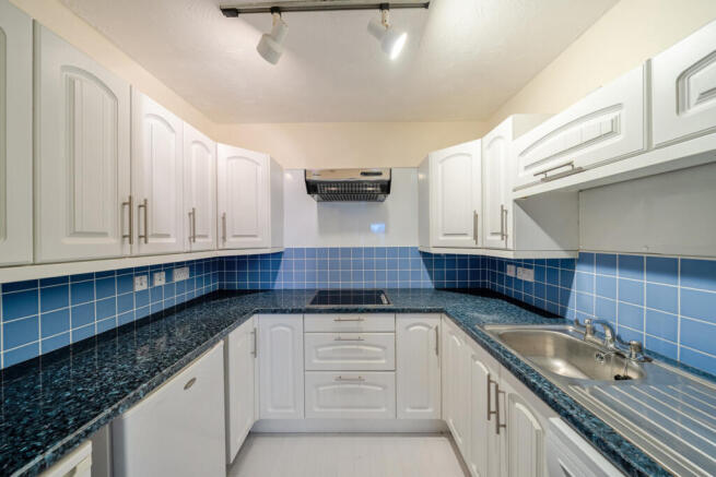 1386503-11-692d7f...