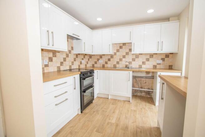 Pew Tor Close, Tavistock, PL19 photo 4