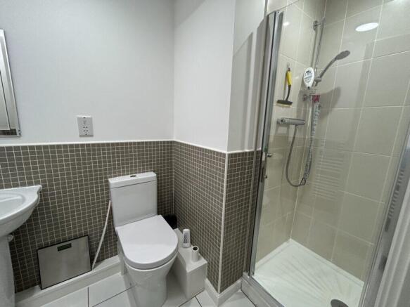 2 bed Apartment for sale Image 10