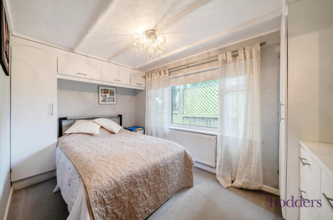 db829211-435e-438...