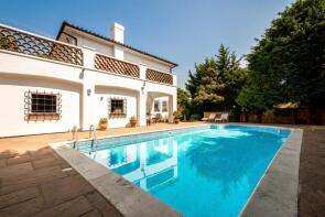 42 Eagle House, Totteridge Village, Whetstone, London N20 8PR