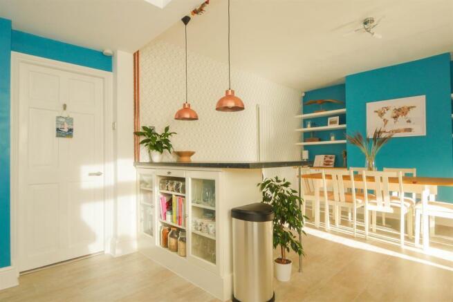 KITCHEN/DINER