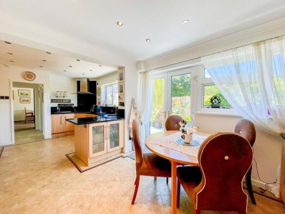 Breakfast Room